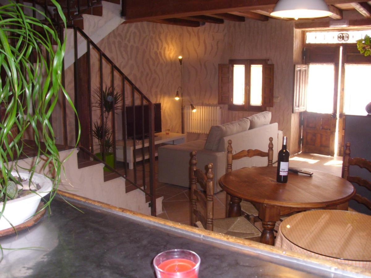 Casa Rural Con Jacuzzi Taberna Del Tio Pedro Cabanas de Polendos Zewnętrze zdjęcie